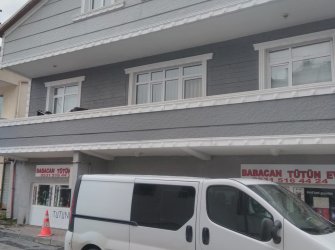 Çayırova Akse'de Satılık 2 Daire + Dükkanlı Komple Bina